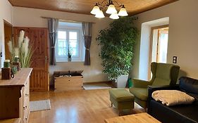 Uriges Bauernhaus mit Blick auf Graz