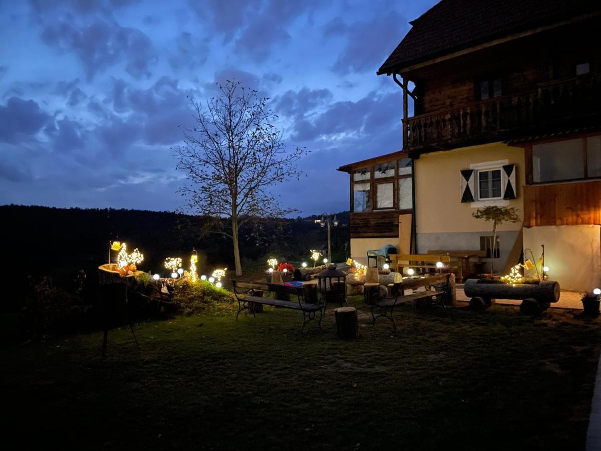 Uriges Bauernhaus mit Blick auf Graz Exterior foto