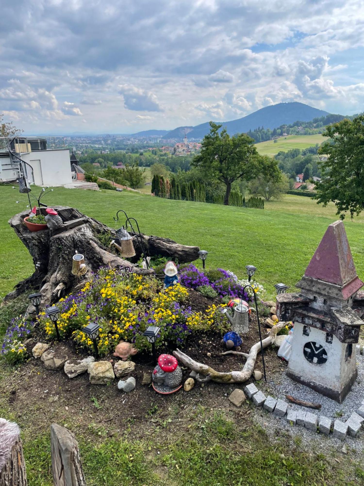 Uriges Bauernhaus mit Blick auf Graz Exterior foto
