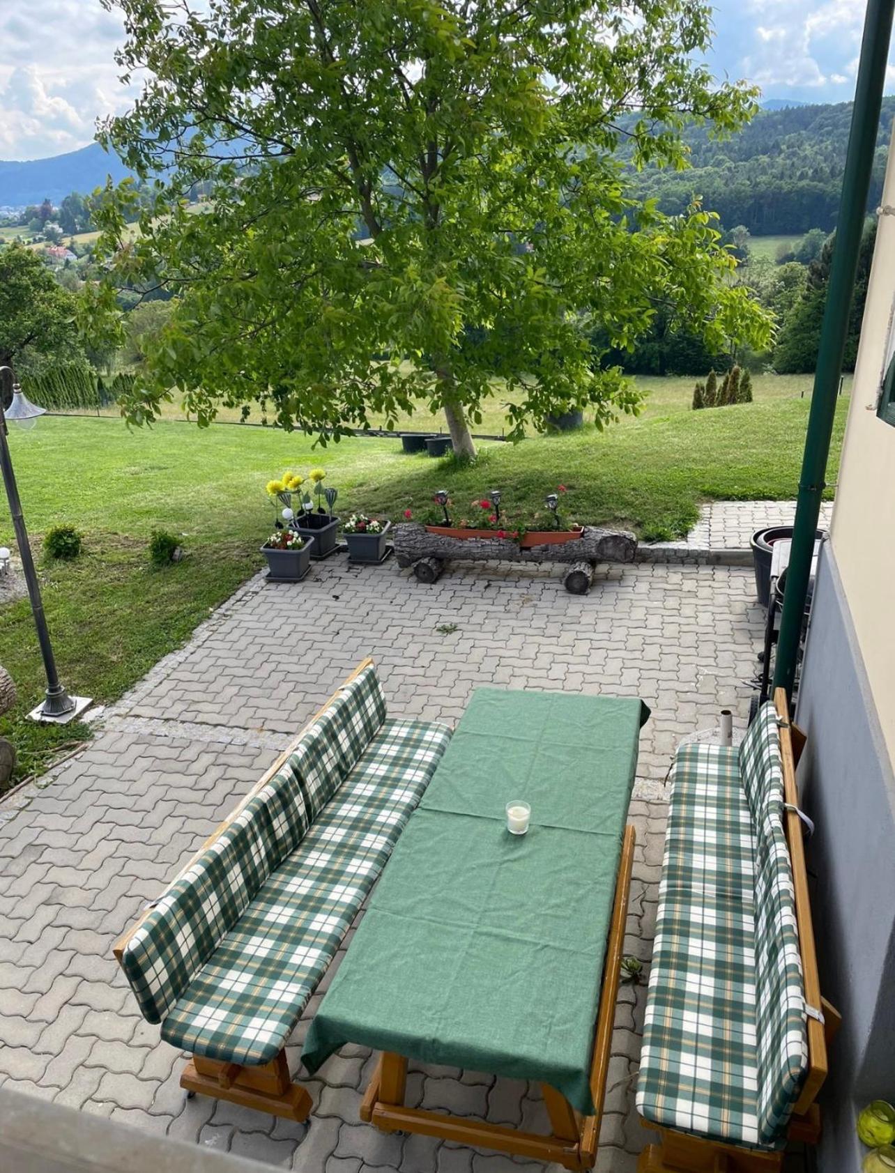 Uriges Bauernhaus mit Blick auf Graz Exterior foto